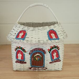Vintage Woolworth Wicker Center Painted White Cottage House Country Basket